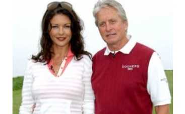 Майкл Дуглас пьет виагру, чтобы удовлетворить Кэтрин Зета-Джонс