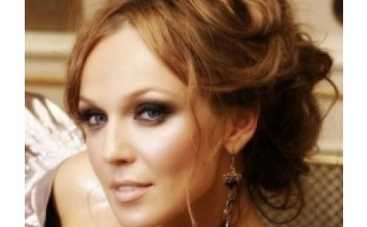 На Альбину Джанабаеву напали гастарбайтеры