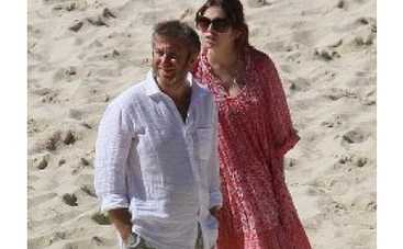 Абрамович и Жукова стали соседями ДиКаприо и Холли Бери