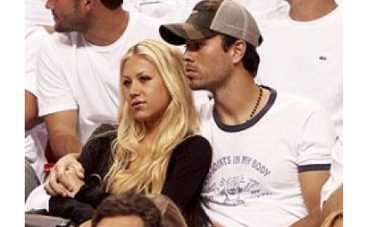 У Энрике Иглесиаса Масленица каждый день