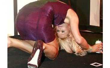 Пэрис Хилтон снова оскандалилась