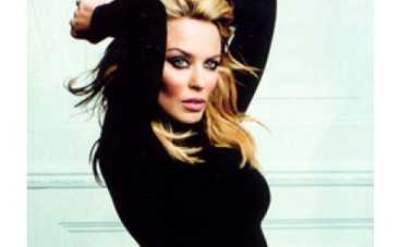 Кайли Миноуг распилит себя на две части