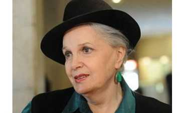 Элина Быстрицкая продемонстрировала, как надо выглядеть в 81 год