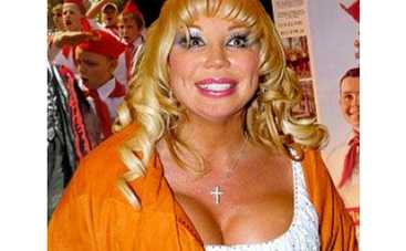 Распутина удочерит поклонницу Киркорова