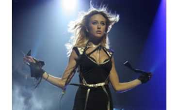 Алан Бадоев обсыпал Бушмину мукой