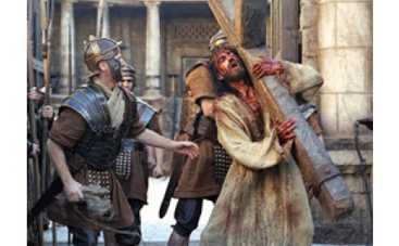 "1+1" покажет "Страсти Христовы"