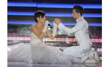 Стас Шуринс бросил Эрику