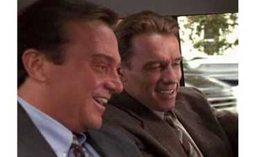 Том Арнольд сыграет в фильме "Морской бой"