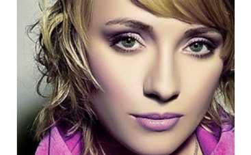 Тута Ларсен летом вновь станет мамой