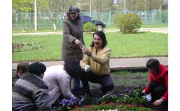 Первый Национальный провел субботник