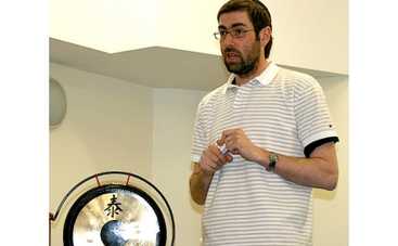 УМХ выпустил новую книгу Ицхака Пинтосевича