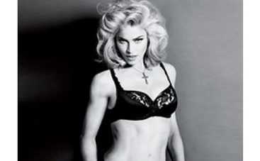 51-летняя Мадонна обнажилась для глянца