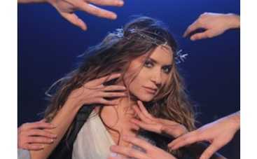 Наталья Могилевская отбросила от себя Бориса Апреля, Дантеса и Олейника