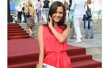 Замена в "Фабрике": вместо Сати Казановой – вокалистка "Hi-Fi"