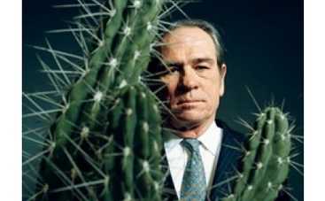 Томми Ли Джонс стал очередной звездой "Капитана Америки"