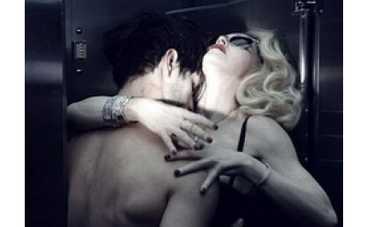 Мадонна снялась в рекламе очков "Dolce&Gabbana"