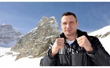 Виталий Кличко будет драться на футбольном поле