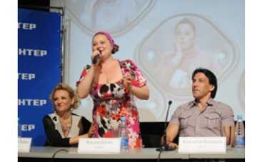 "Соседей" атакуют бабушки