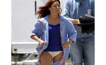 Ева Лонгория светит дешевыми трусами