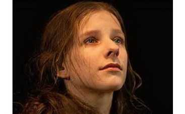 Лиза Арзамасов поБЛЕДНЕЛА