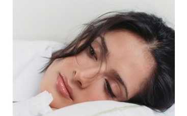 Сальма Хайек поедает насекомых