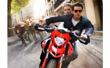 Рыцарь дня: Том Круз всех спасет