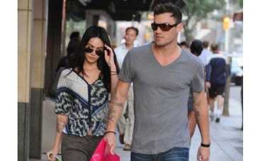 Муж Меган Фокс снимется в "Отчаянных домохозяйках"