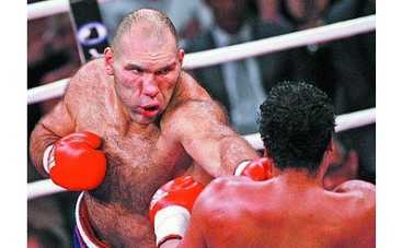 Николай Валуев: ой, а у вас вся спина... в волосах!