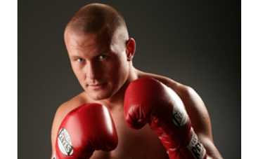 Вячеслав Узелков  сразится с Бейбутом Шуменовым