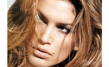 Синди Кроуфорд взрастила себе замену