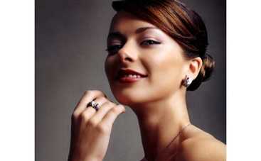 Любовник продвигает Марину Александрову на телевидении