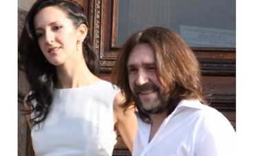 Сергею Шнурову на свадьбу сделали необычный подарок ФОТО