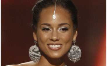 Алиша Кис вышла замуж