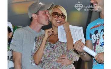 Игорь Верник пристает к Лере Кудрявцевой