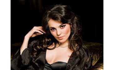 Сати Казанова заМАСКировАлась