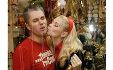 Доманский бросил жену ради эффектной блондинки