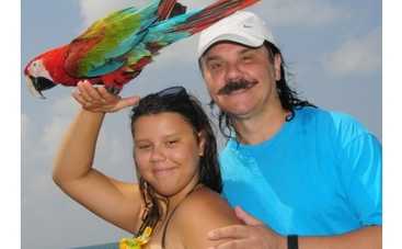 Семья Зибровых отравилась