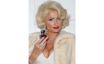 Пэрис Хилтон станет подарком