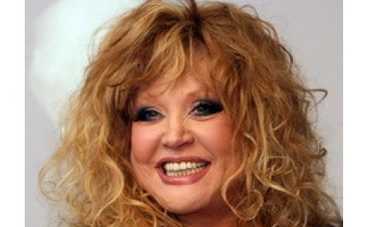 Алла Пугачева встала между двумя телеканалами