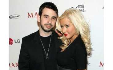 Кристина Агилера спасает свой брак