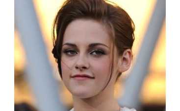 На Кристен Стюарт давят журналисты