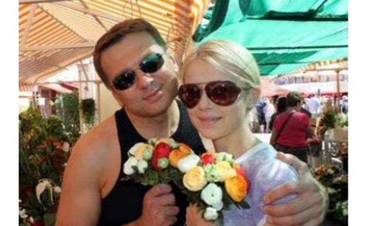 Нагорный увез Мику Ньютон в Монте-Карло