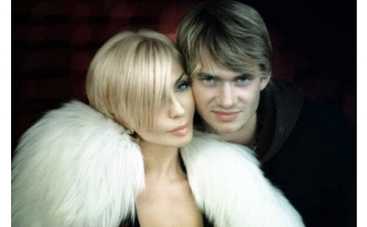 Дикусар учил Билык одеваться