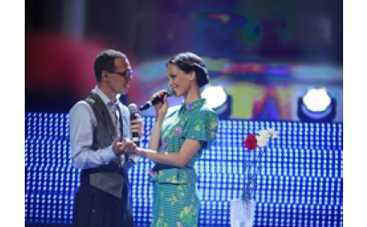 Игорь Верник зацеловал Дашу Астафьеву [ФОТО]