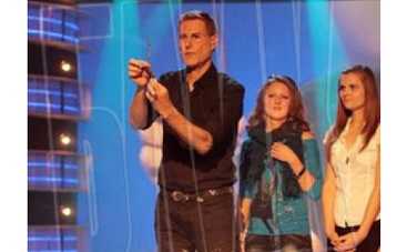 Ури Геллер заставит украинцев бросить курить