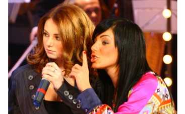 Юля Волкова оскорбила Лену Катину