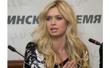 Вера Брежнева воспитывает дочь без отца