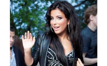 Ани Лорак стала дочкой Пугачевой и Ротару