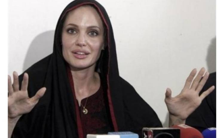 Анджелина Джоли разгневала боснийских женщин