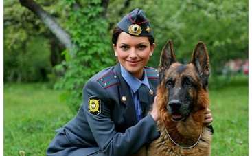 Мухтар научился водить машину